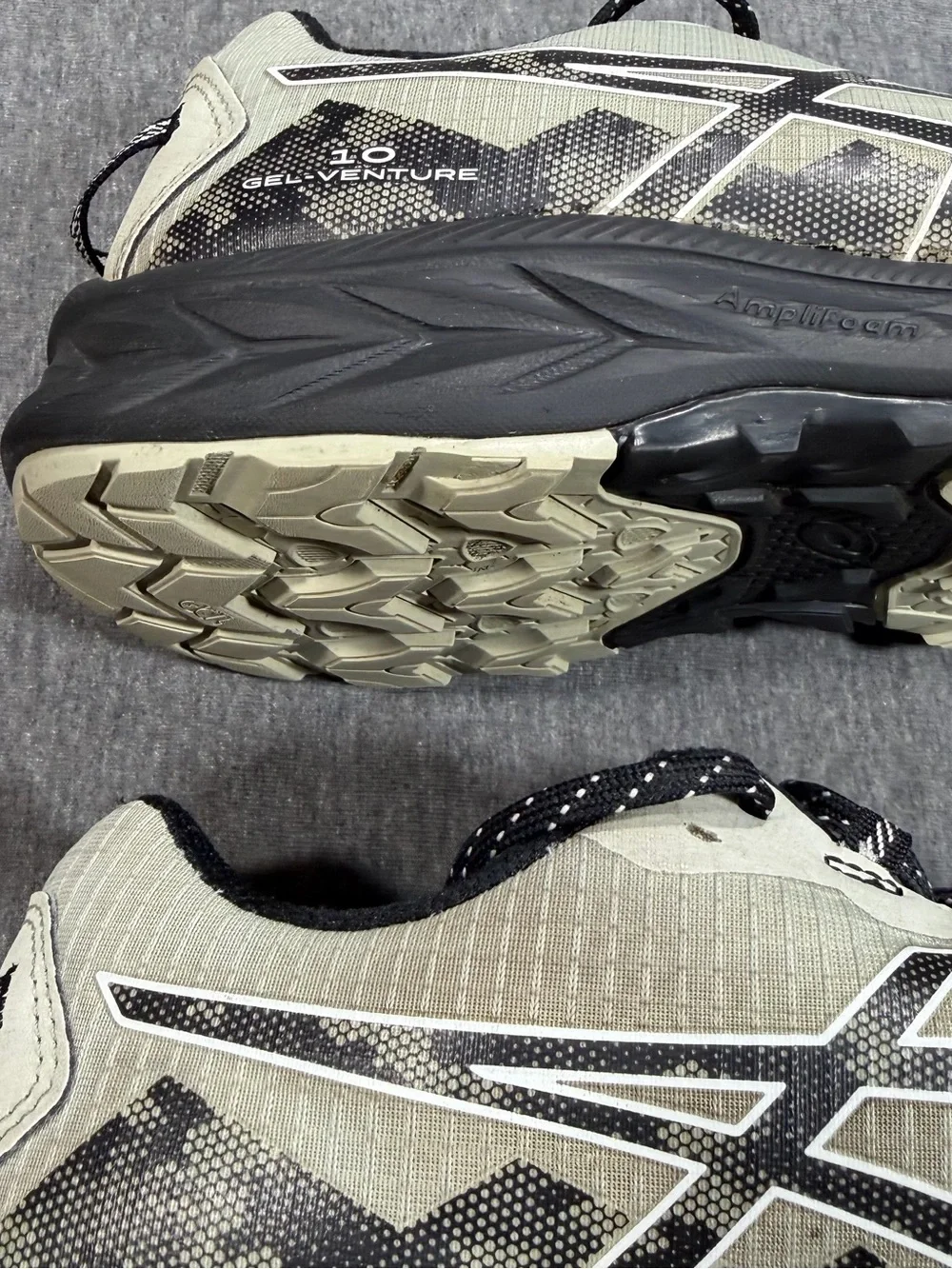 Asics Gel Venture 10 Trail Running Shoes Mens Sz 9.5 White Sage Black 1011B967